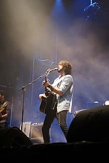  Famosos-de-Navarra-Izal