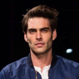 Guapos españoles-Jon Kortajarena