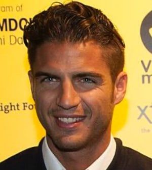 Maxi Iglesias-Famosos españoles guapos